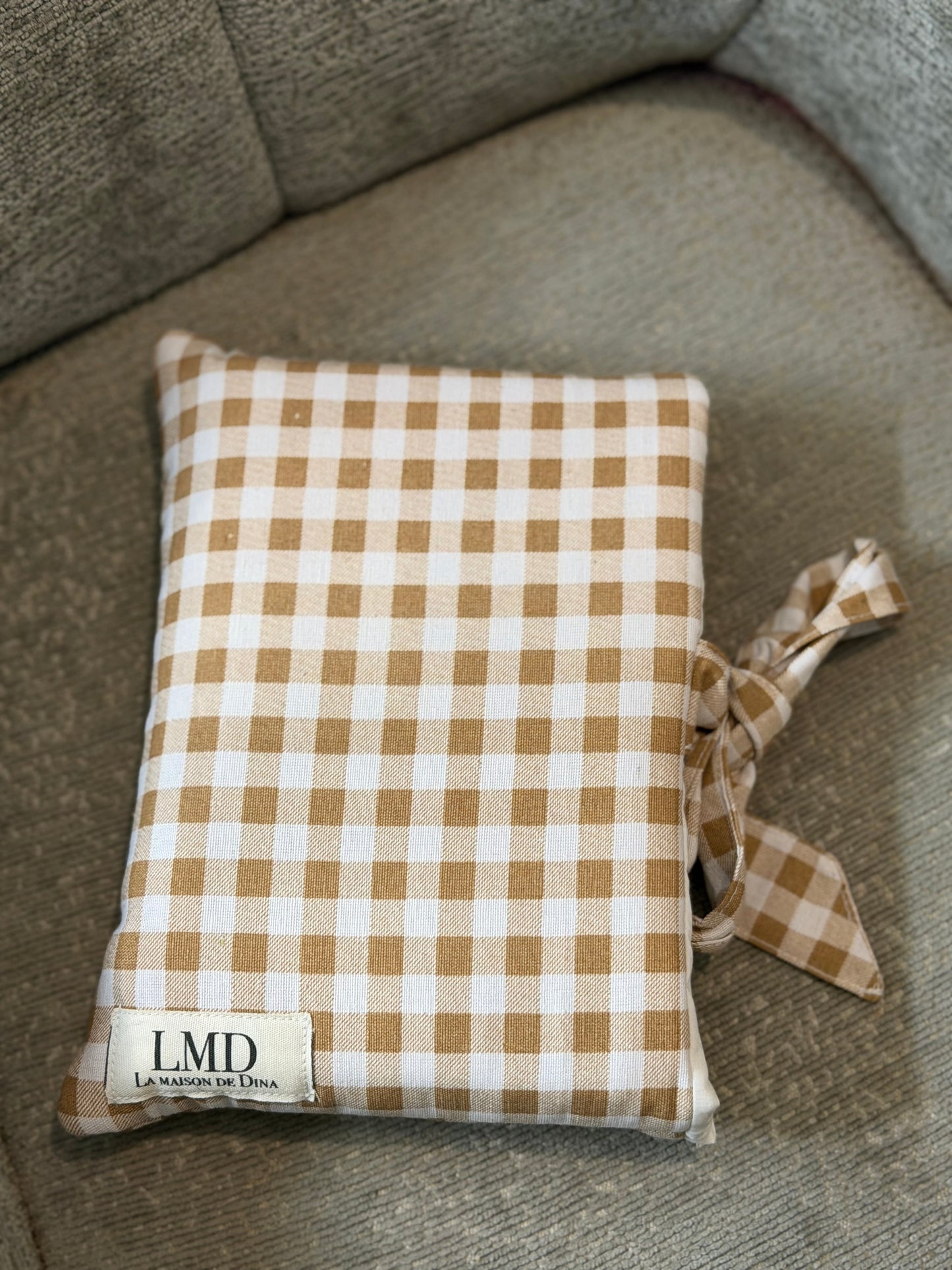 Pochette Livre Vichy Beige – Format 16 x 23 cm