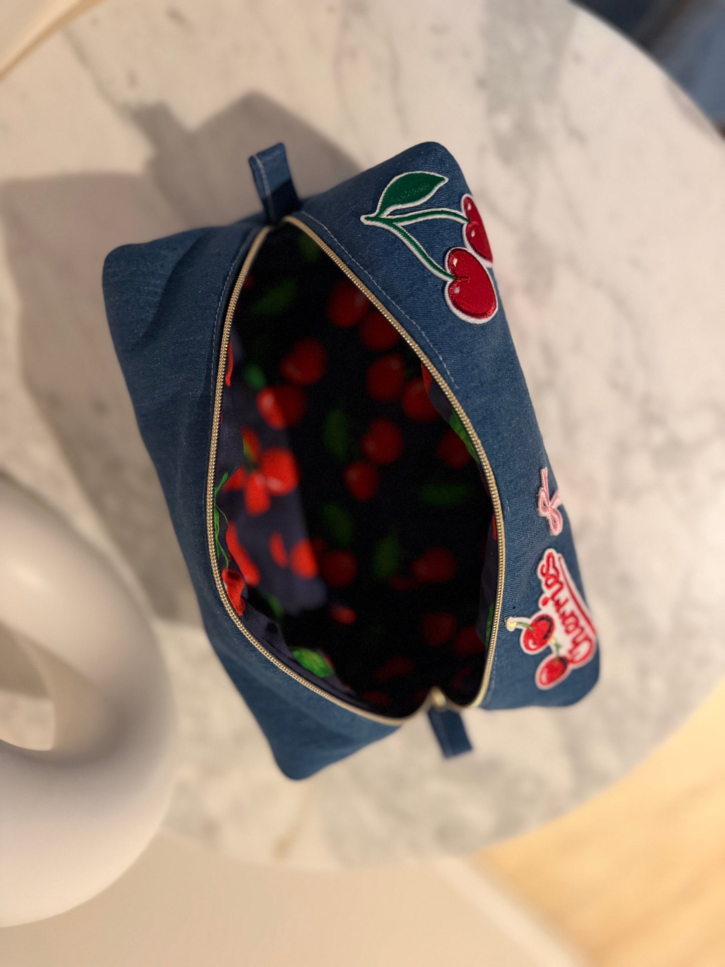 Trousse Cherry Denim – La Maison de Dina