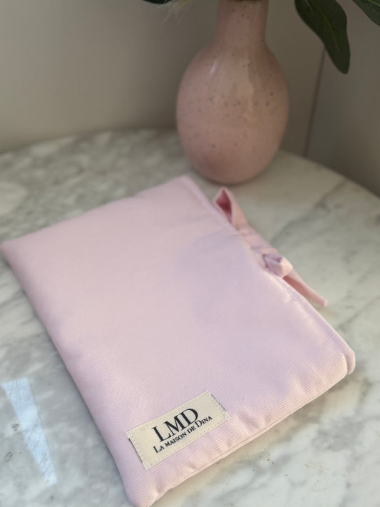 Pochette livre rose poudré