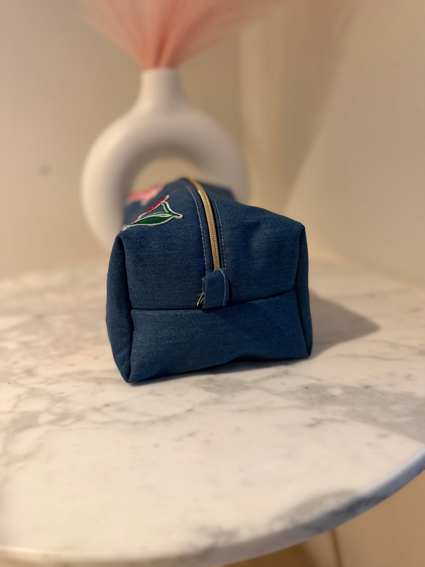 Trousse Cherry Denim – La Maison de Dina